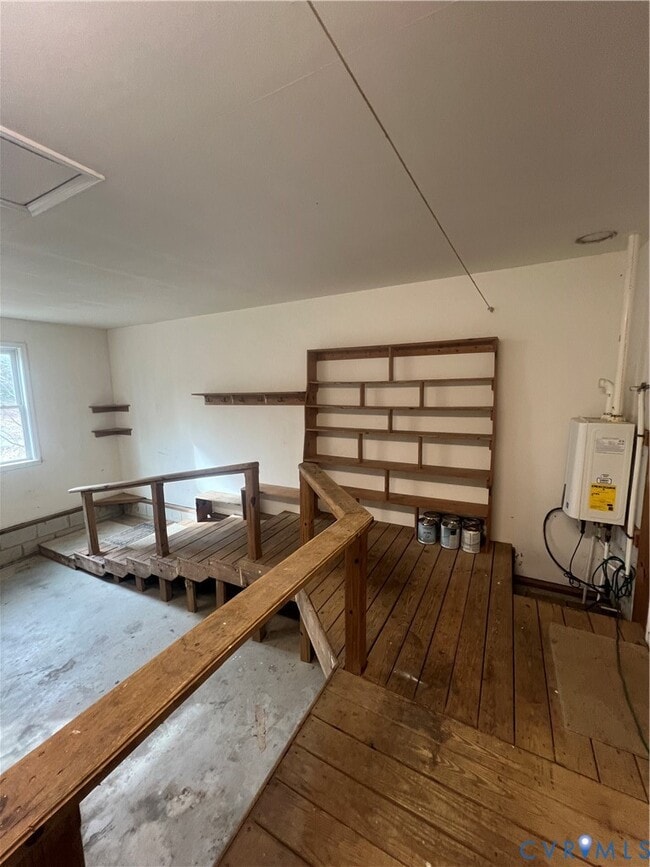 Building Photo - 12960 Moody Rd