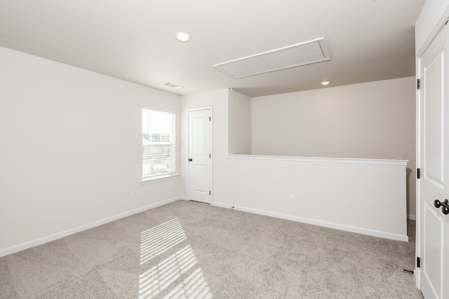 Building Photo - 409 Egret Ct