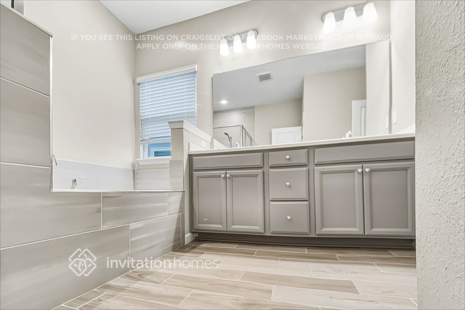 Building Photo - 9835 Lemon Grass Ln