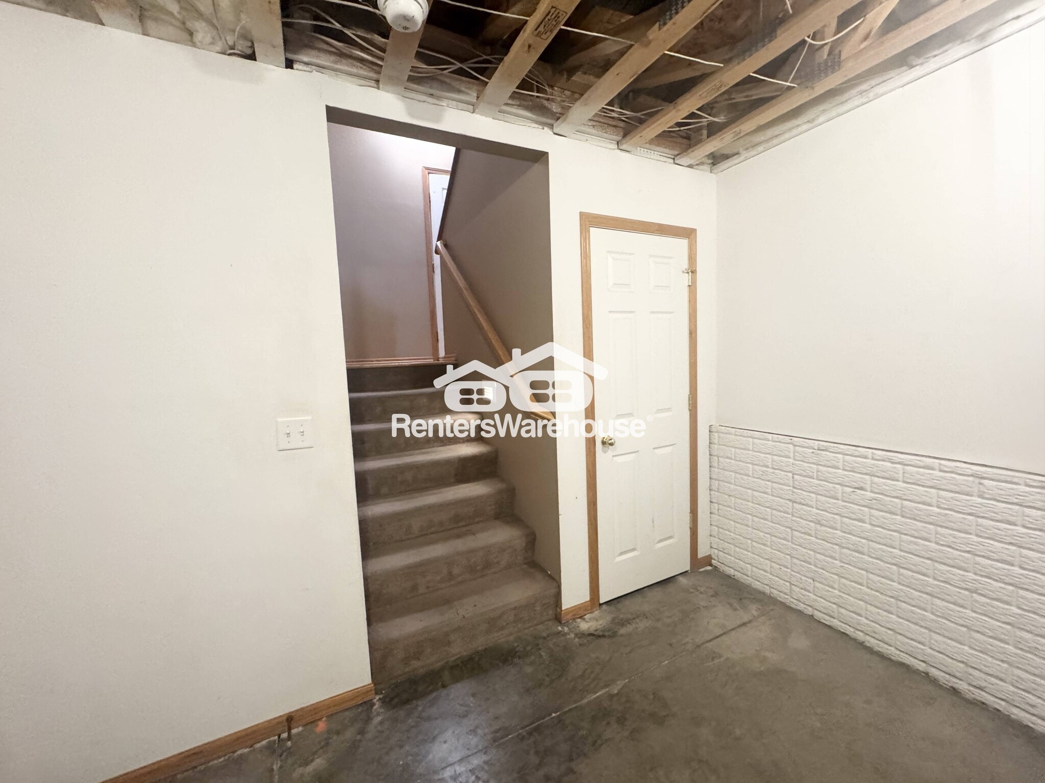 Building Photo - 2703 Patricia Dr