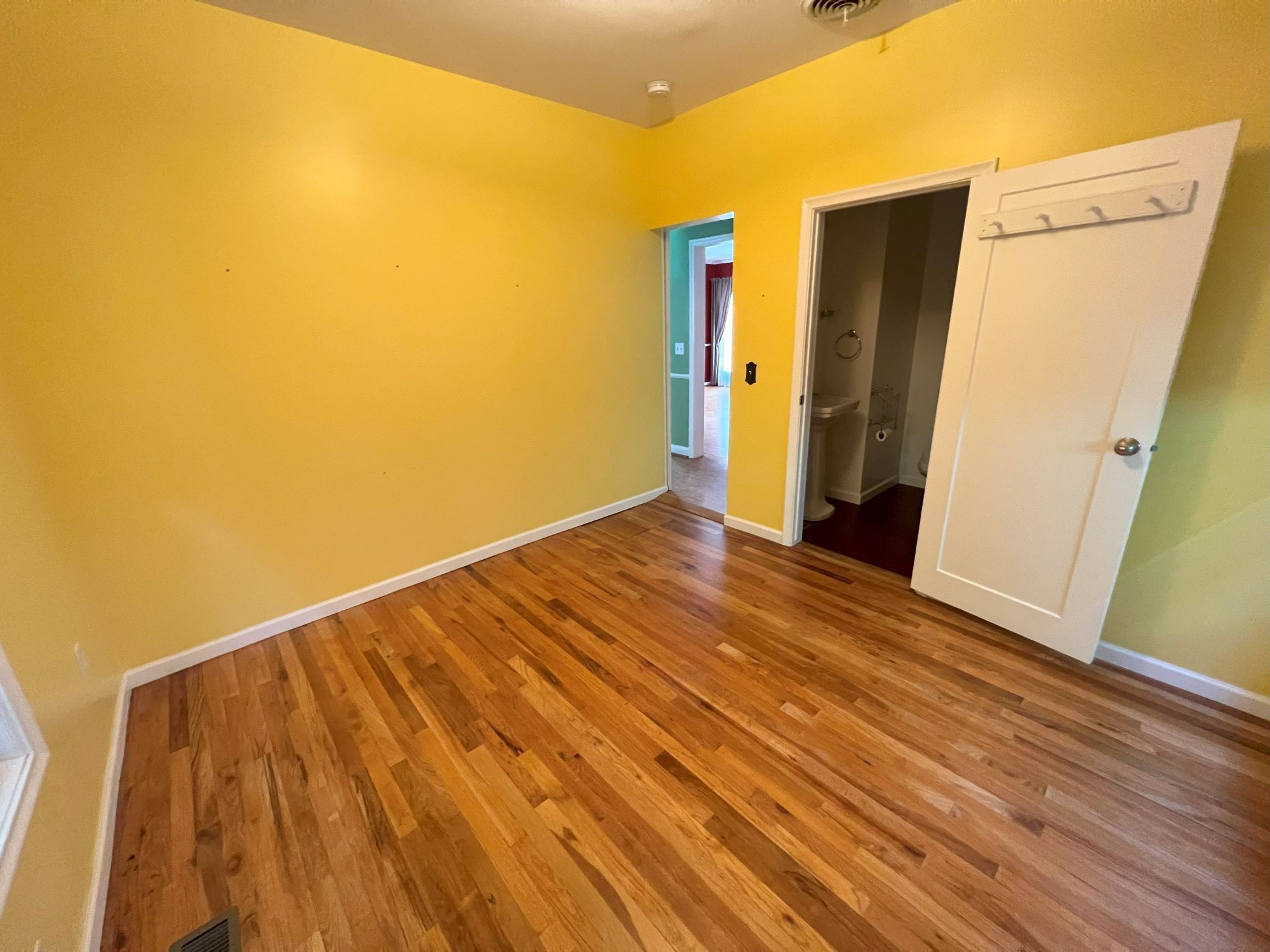 Building Photo - 76 K St