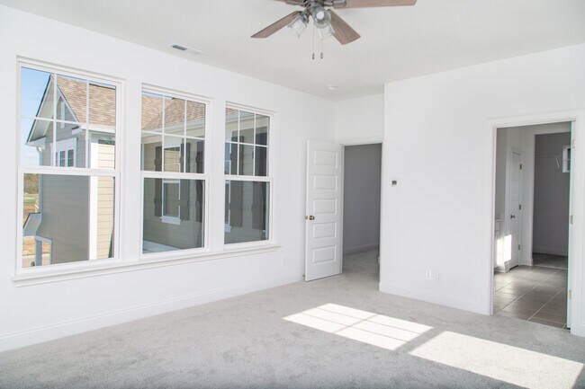 Building Photo - 6971 Pickett Pl