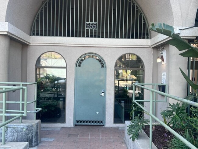 Building Photo - 555 Maine Ave