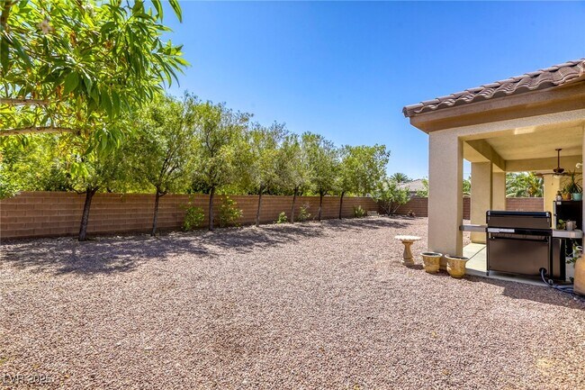 Building Photo - 7286 Mt Kearsarge St