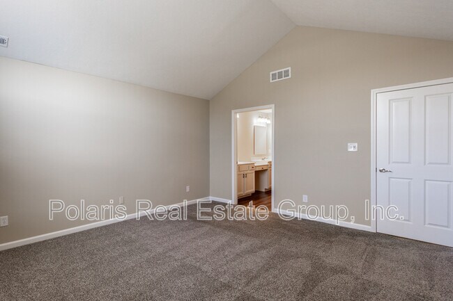 Building Photo - 7910 King Post Dr