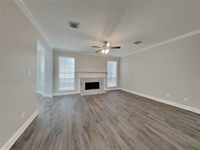 Building Photo - 510 Tanguey Ct