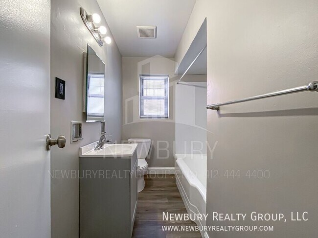 Building Photo - 317 San Juan Dr