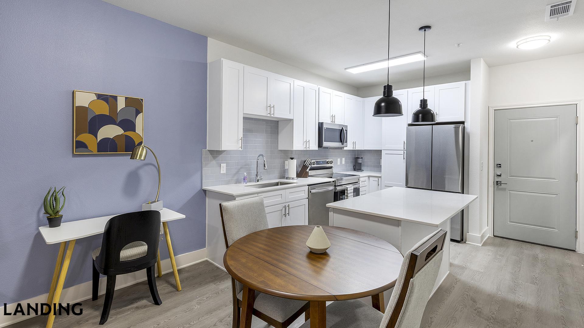 Building Photo - 15777 Quorum Dr