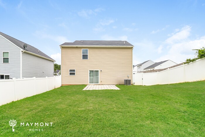 Building Photo - 4008 Everest Dr