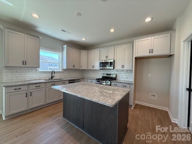 Building Photo - 2205 Camber Dr