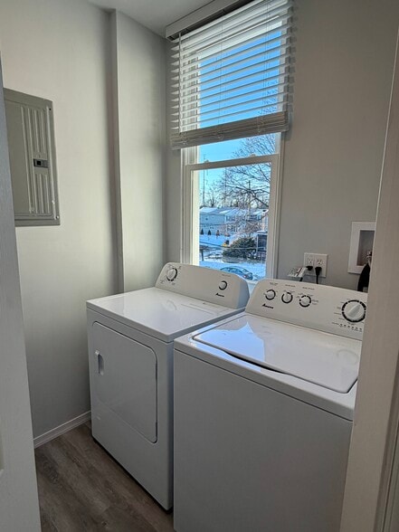 Building Photo - 934 11th Ave