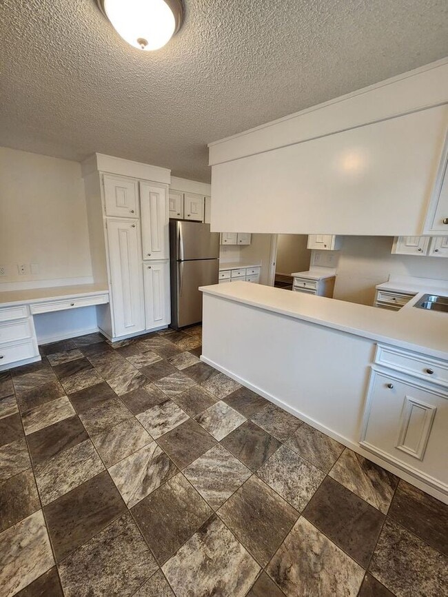 Building Photo - Nice 3 Bedroom Rambler In the Parkland/Spanaway Area!