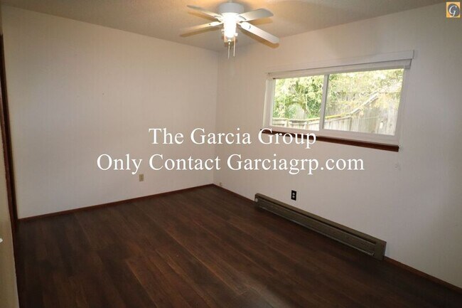 Building Photo - 15205 SW 119th Ave