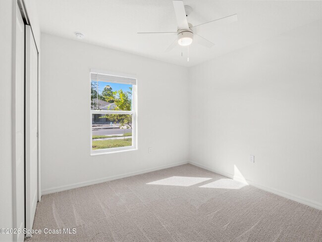 Building Photo - 2192 Vinifera Dr