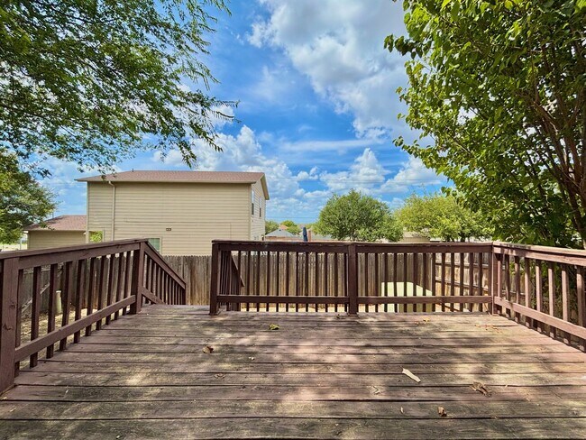 Building Photo - 5559 Spring Walk