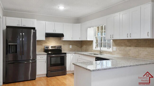 Building Photo - 510 Knollwoods Rd