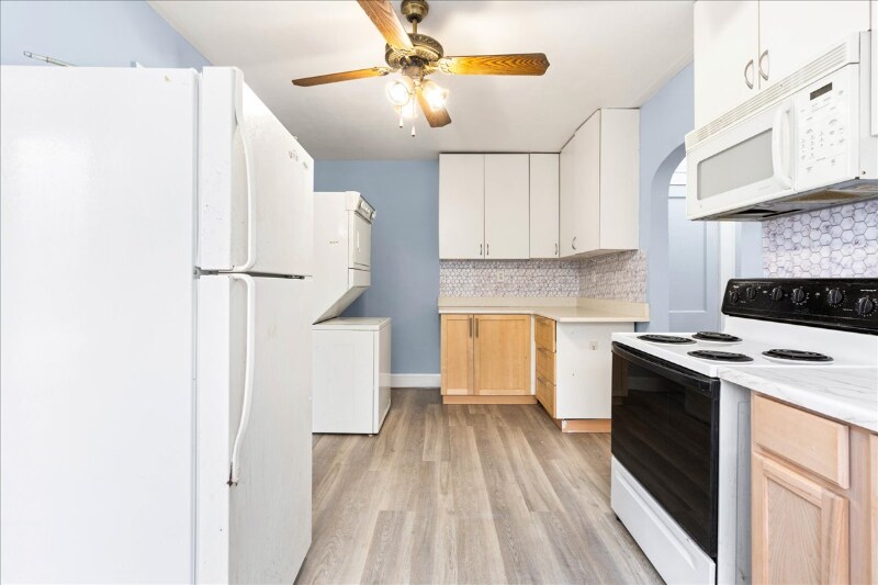 Building Photo - 469 10th St NW