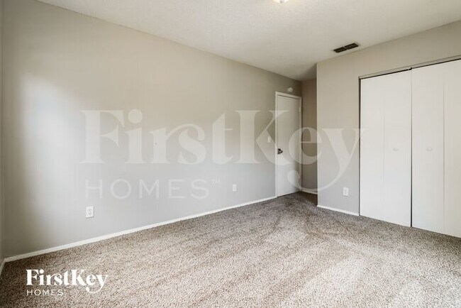 Building Photo - 3819 17th Ave S