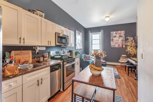 Building Photo - 554 OBSERVER Hwy