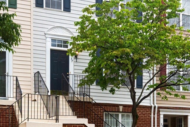 Building Photo - 77 Harbour Heights Dr