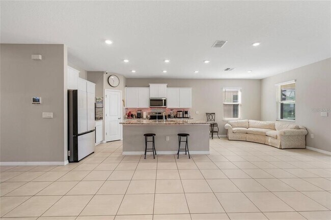 Building Photo - 3914 Lively Coral Pl