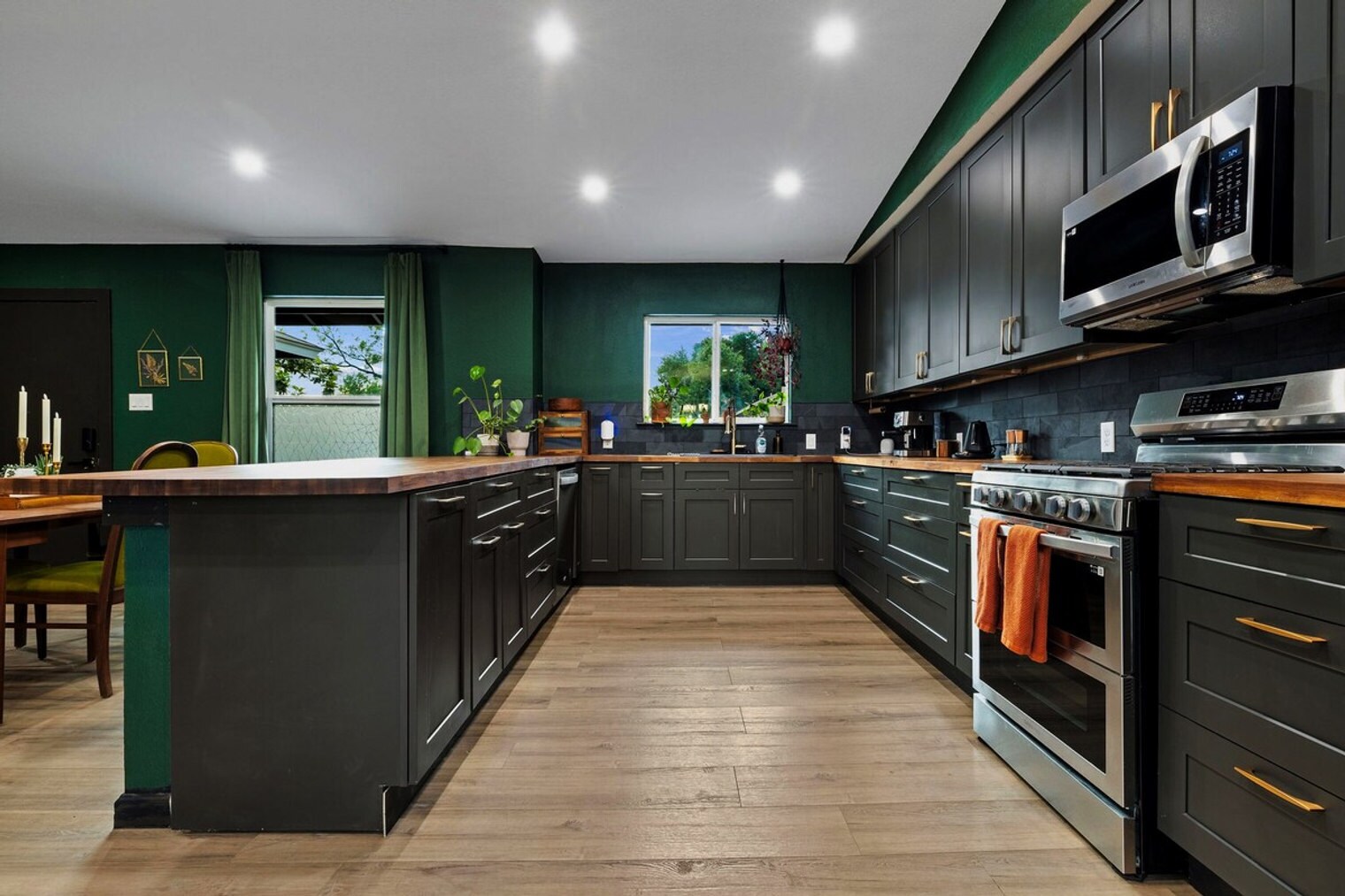 Building Photo - 4807 Carsonhill Dr