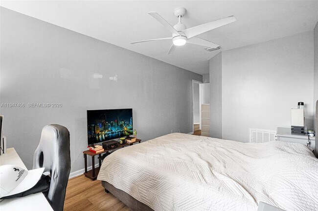 Building Photo - 2149 Discovery Cir W