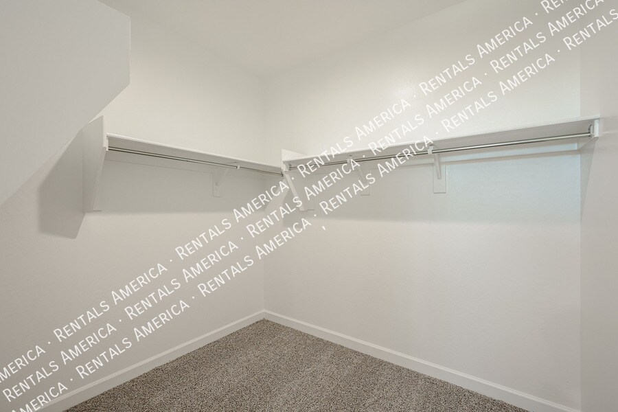 Building Photo - 38060 W Frascati Ave