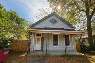 Building Photo - 2128 Jeff Davis St