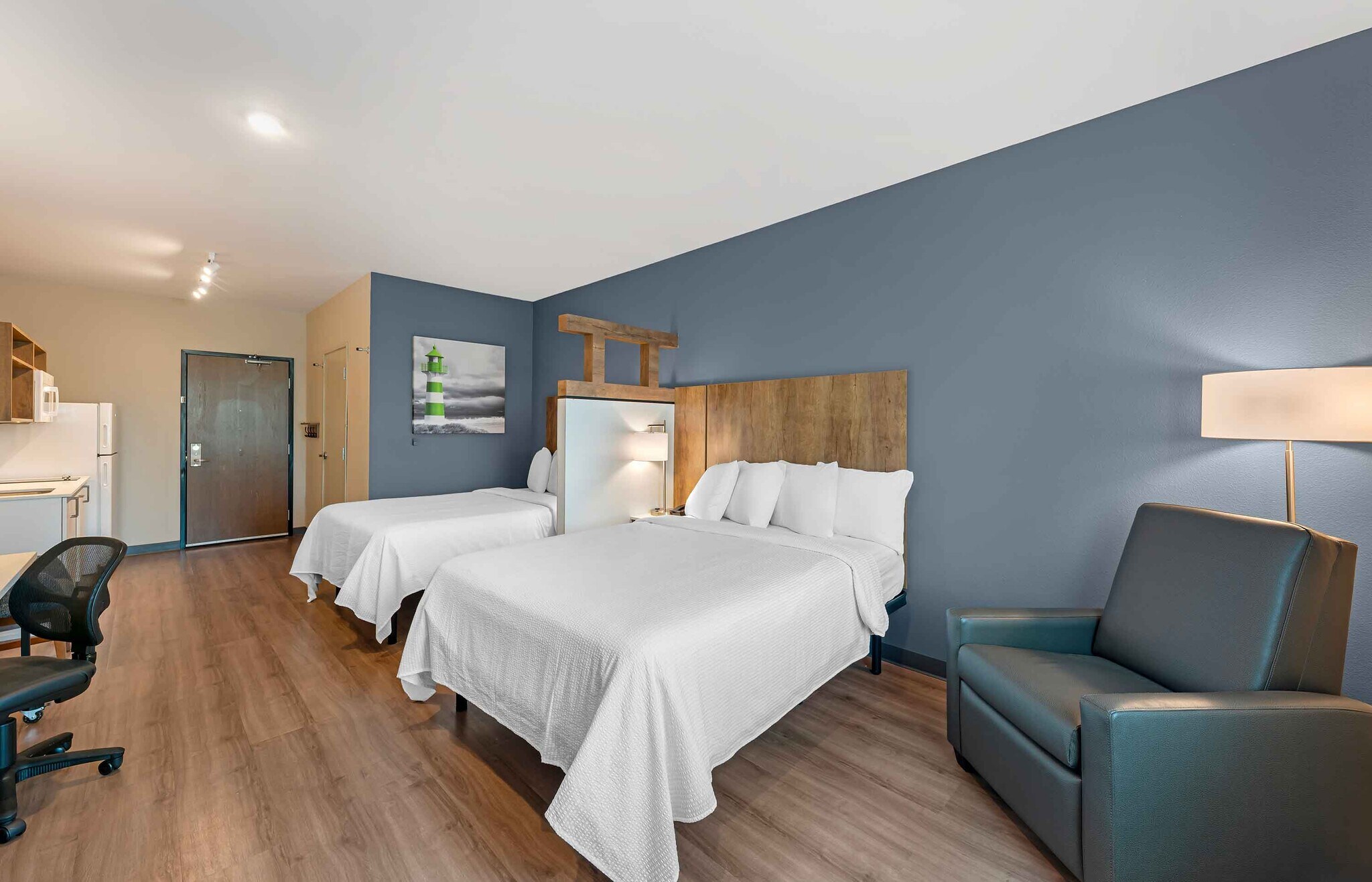 Building Photo - Furnished Studio-Temple