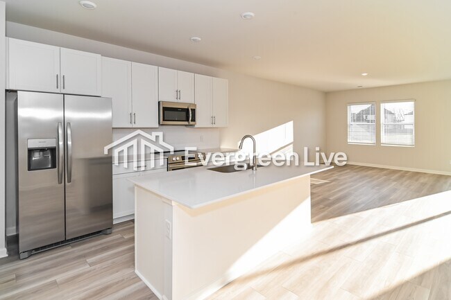 Building Photo - 644 Shoemaker Ln