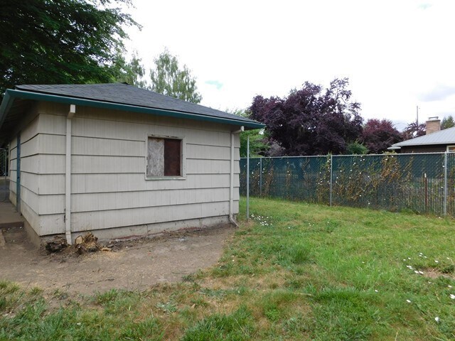 Building Photo - 3Bd/1Ba Single Story House w/ Basement - A...
