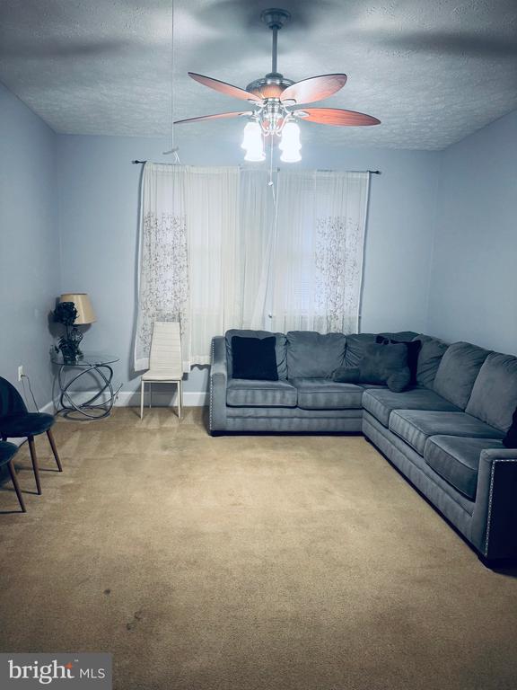 Building Photo - 3041 Blackland Ct