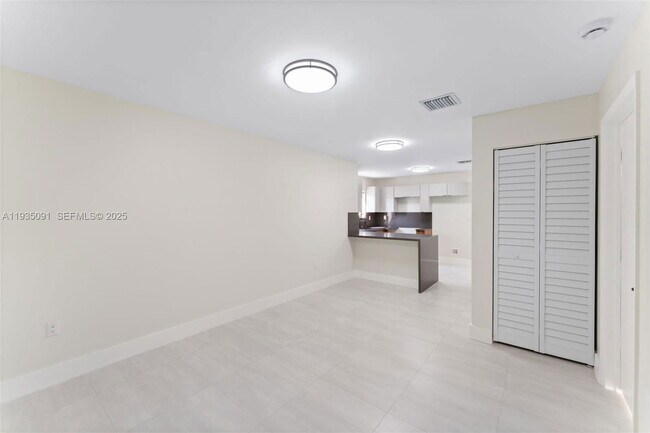 Building Photo - 1181 NW 66th St