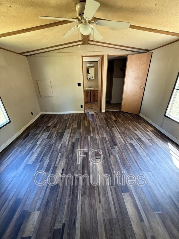 Building Photo - 3608 Shady Acres Ln