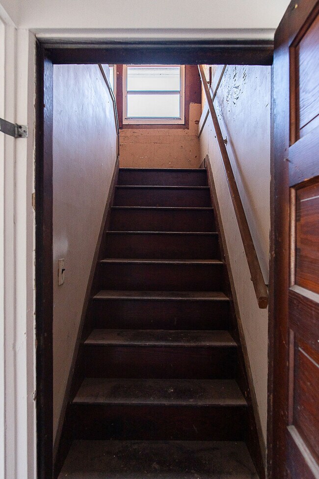 Building Photo - 2141 Philadelphia Dr