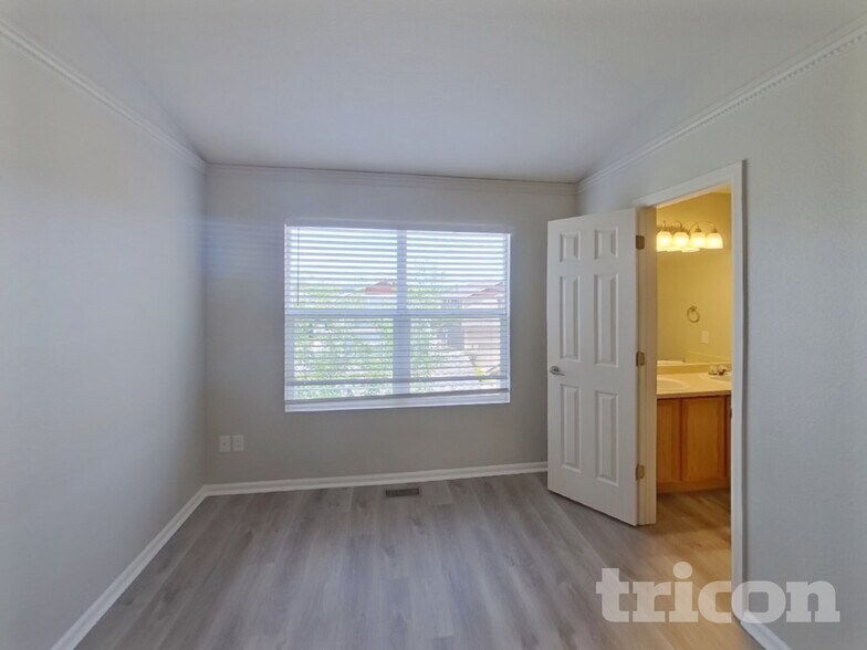 Building Photo - 2304 Gilpin Ave