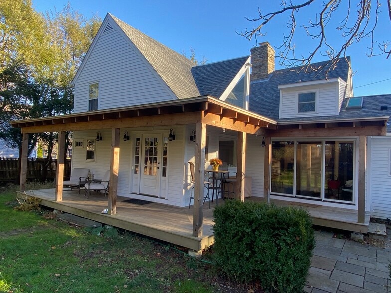 Back porch - 56 Union St