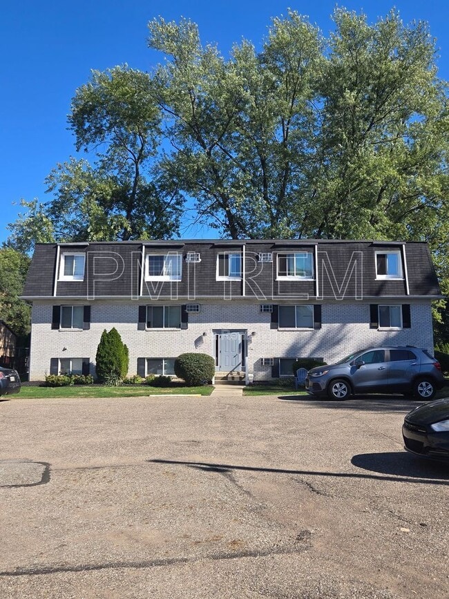 Building Photo - 1814 Whipple Ave NW