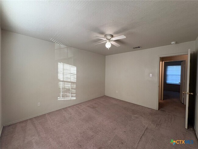 Building Photo - 2102 Tahoe Ct