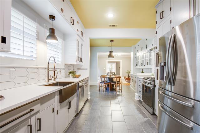 Building Photo - 723 Skillman St