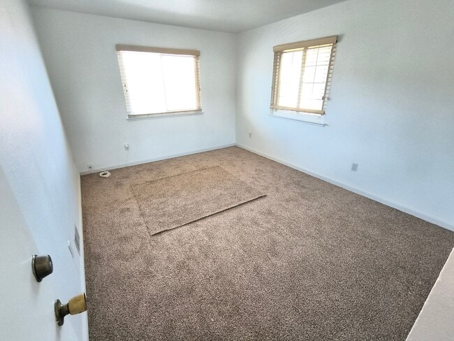 Building Photo - Beautiful and Spacious Two Story 4 Bed/3 Bath Home For Rent In Hercules!!!