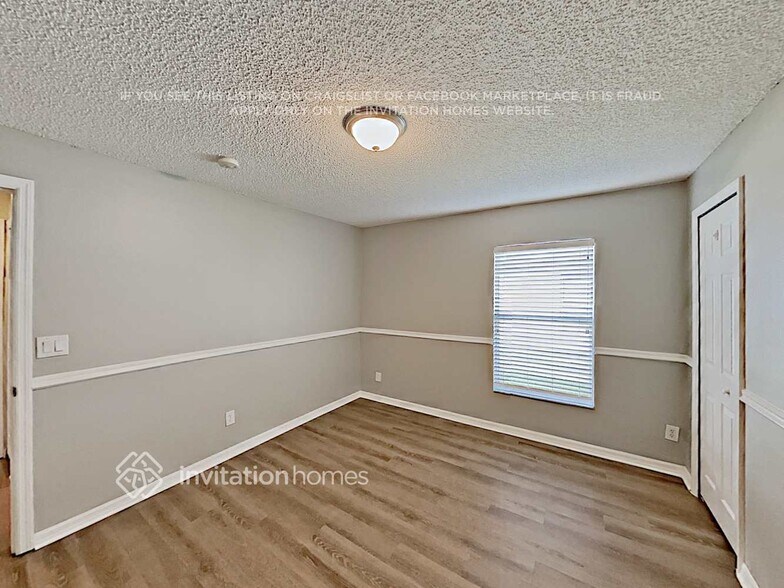 Building Photo - 4860 Manchester Dr