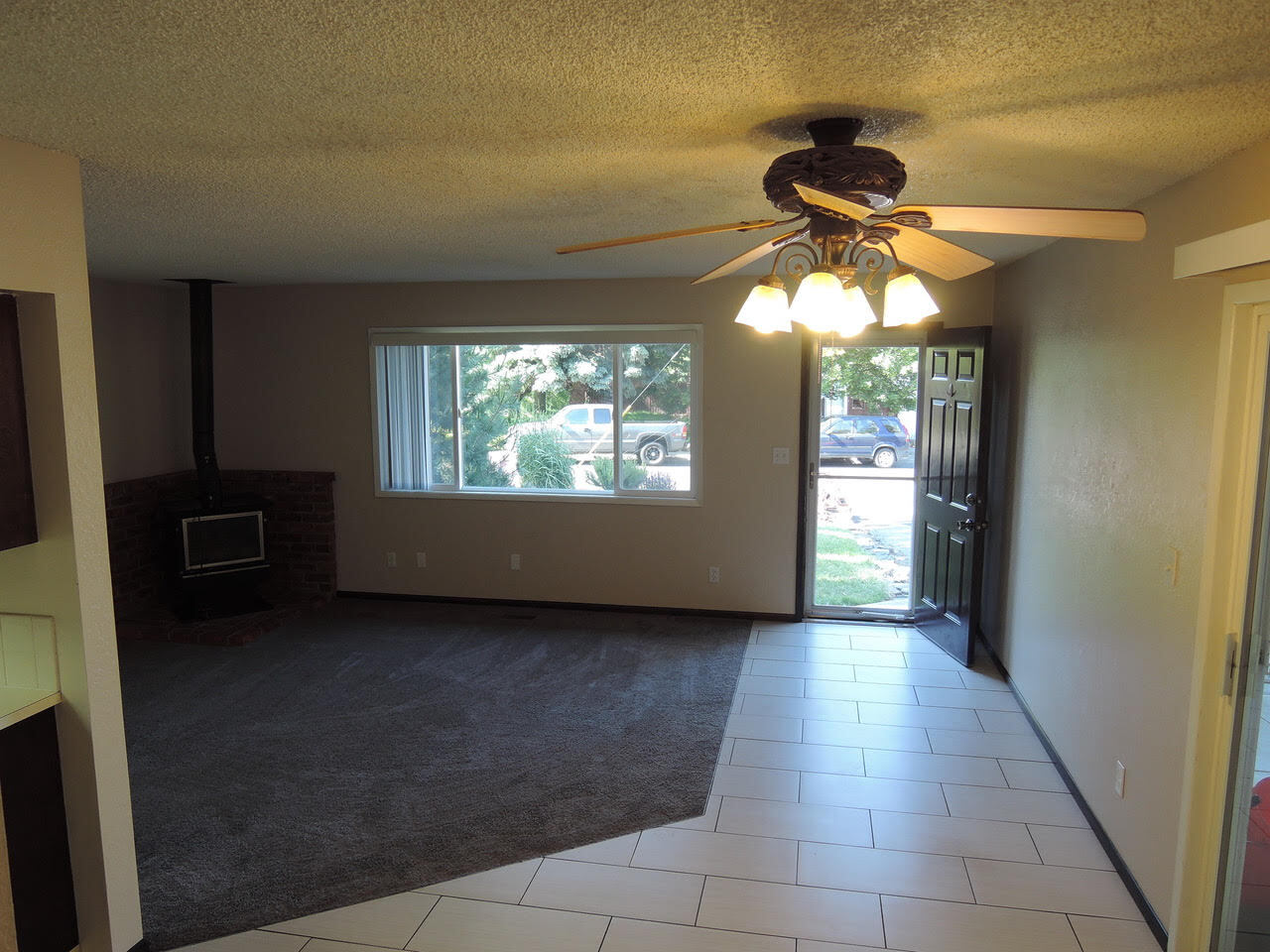 Living Room - 625 SW Center St