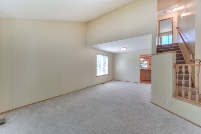 Building Photo - 14736 SE 185th Pl
