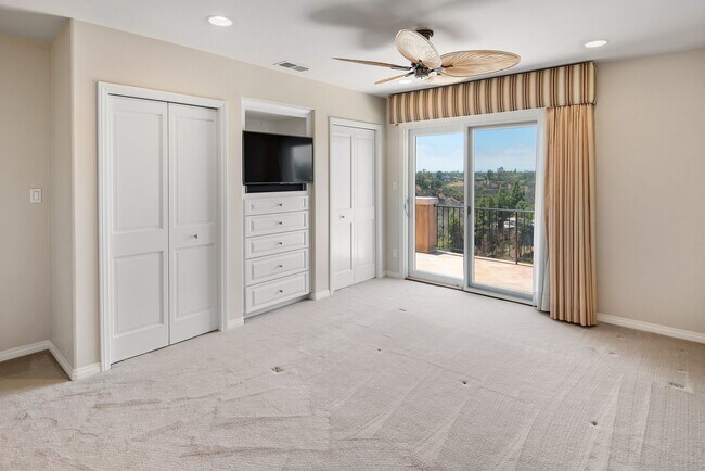 Building Photo - Custom Single Story in coveted Alvarado Es...