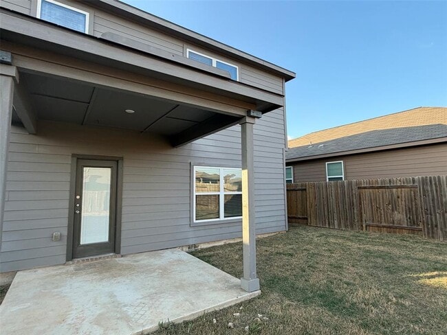 Building Photo - 105 Declaration Ln