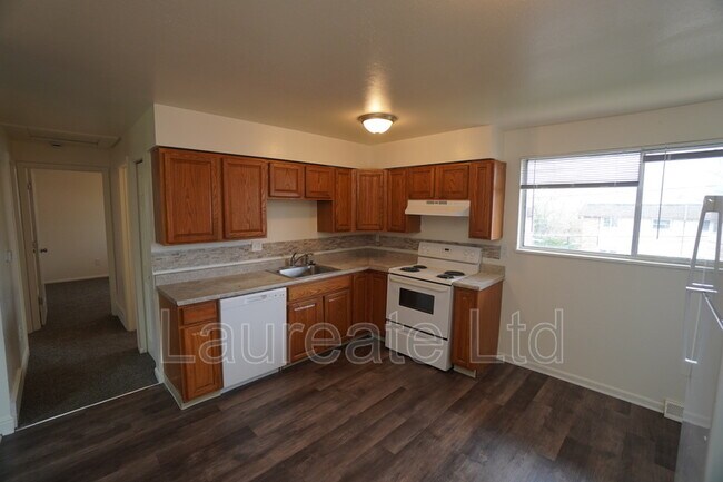 Building Photo - 4476 S Newton St