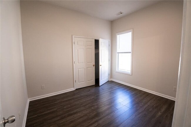 Building Photo - 965 Harwell St NW