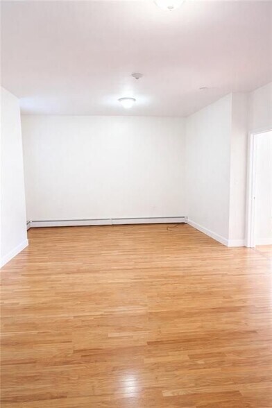 Building Photo - 213 State St